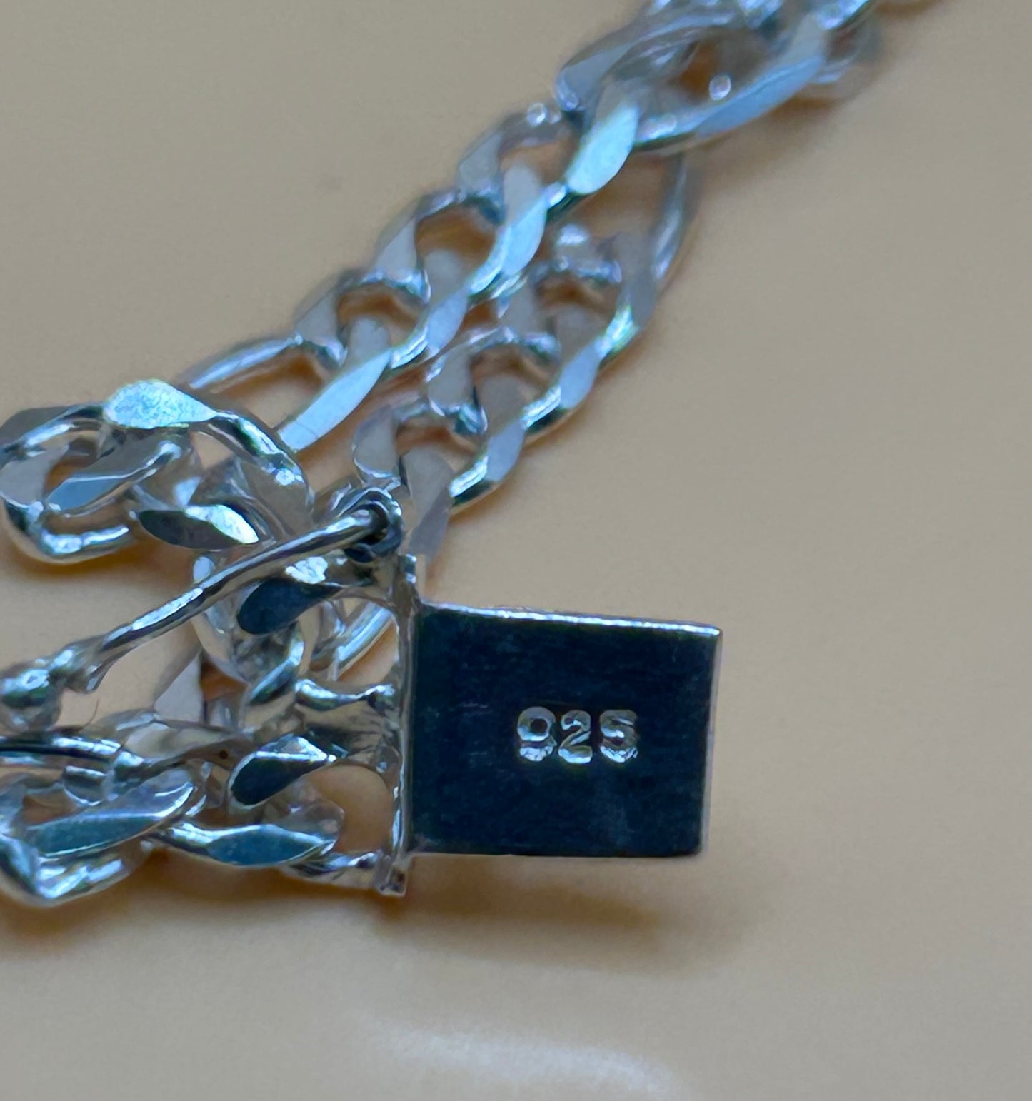 925 Sterling Silver Virgin Mary Bracelet 8" 17.4g