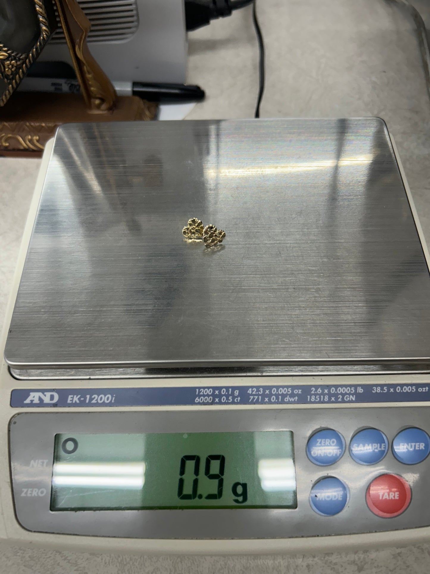 10k Yellow Gold Heart Nugget Stud Earrings 0.9g