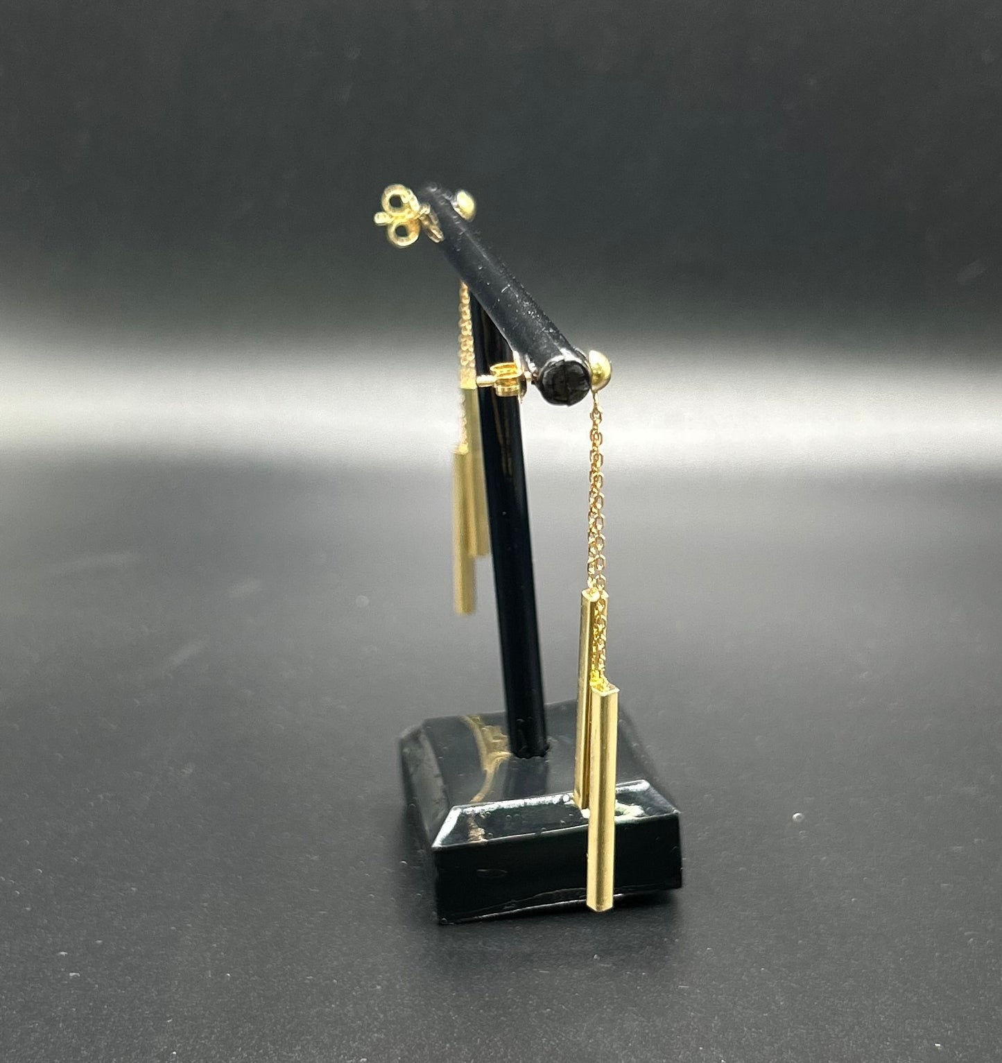 14kt Yellow Gold Dnagle Earrings 2.2g